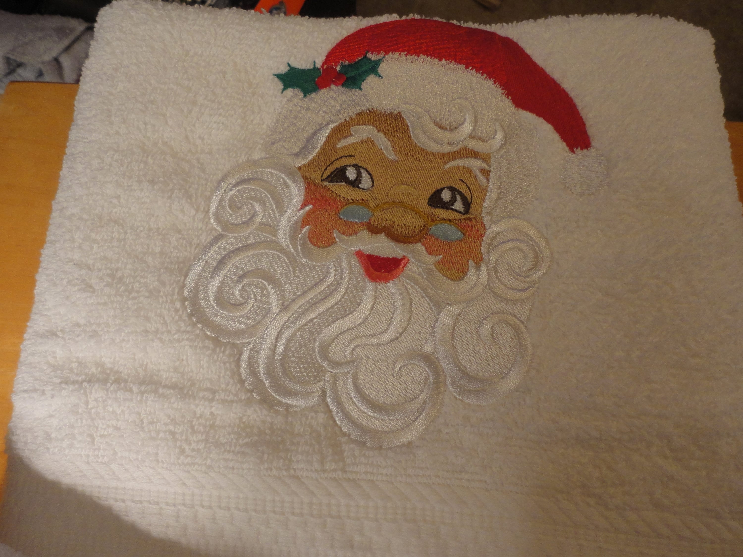 Red & White Embroidered Santa Claus 6-Piece Washcloth Set