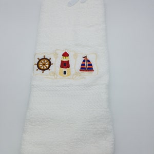 En existencia - Lista para enviar - Toalla de mano bordada con motivos náuticos en blanco - Toalla de cara -