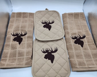 Buffalo Silhouette on Tan Embroidered Kitchen Set - 2 Towels and 2 Potholders - Free Shipping - Ready To Ship