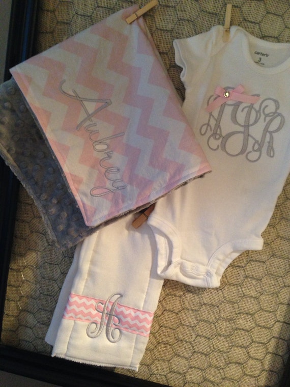 Items similar to Custom Personalized Baby Gift Set on Etsy
