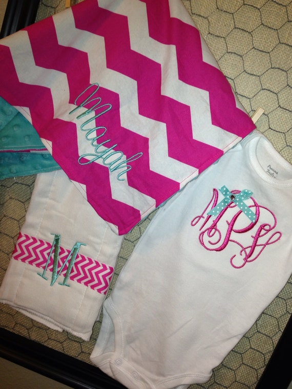 Items similar to Custom Personalized Baby Gift Set on Etsy