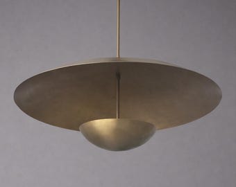 大型ミッドセンチュリー真鍮ディスクペンダントライト、モダンなUFO天井吊り下げランプ、ダイニングルームリビング用のイタリアンヴィンテージスタイルシャンデリア