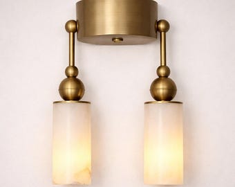 真鍮製ダブルアラバスターウォールランプ、モダンなデュアルシリンダー洗面化粧台照明、ミッドセンチュリーバスルームウォールランプ、高級石製照明器具