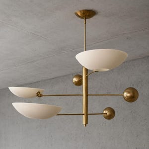 Mässingskrona i 50-talsmodern stil, taklampa med metallskärm, skulptural pendel i 3 nivåer för matsal, vardagsrumsinredning