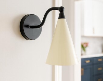 ミッドセンチュリー真鍮製壁付け照明 SOLANA ウォールランプ ライト、玄関ホールランプ パウダールーム、イタリア製 Stilnovo 風モダン壁付け照明