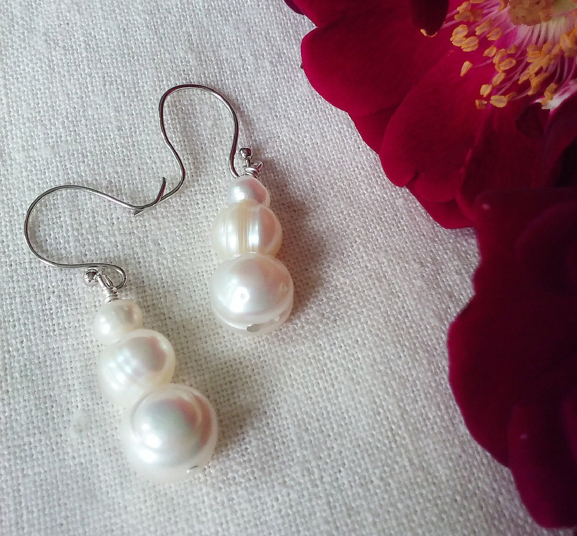 Small Triple White Pearl Earrings - Etsy