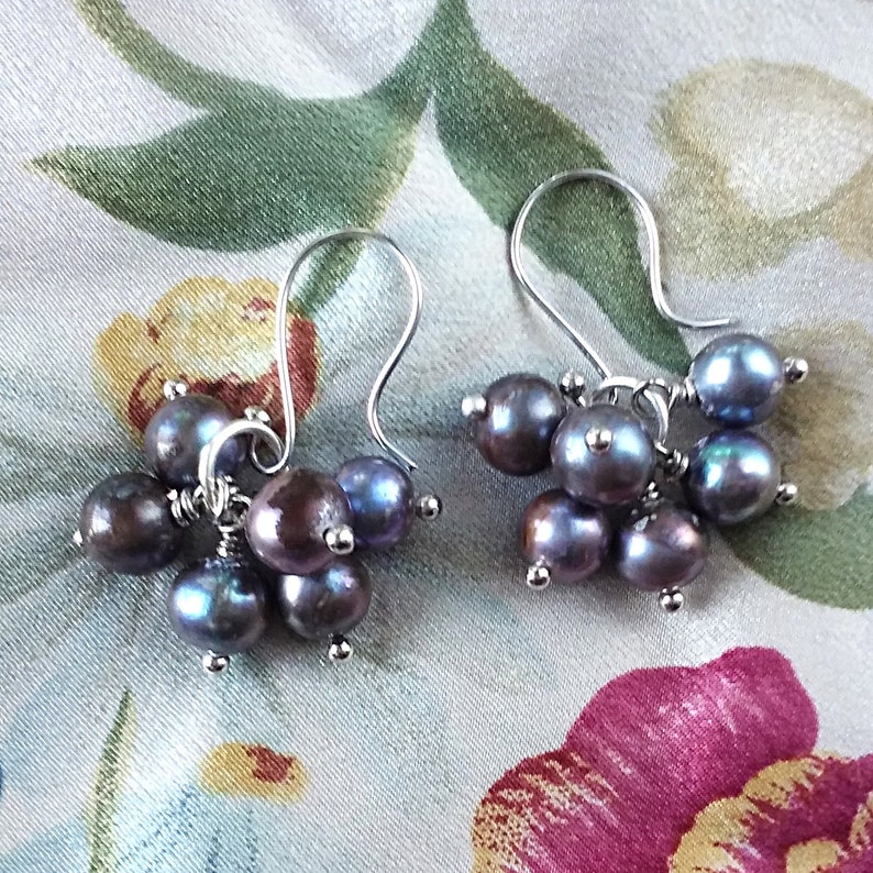Black Freshwater Pearl Cluster Earrings | Etsy