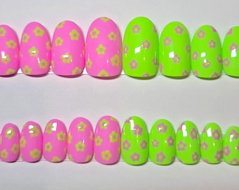 Gel-X Press-on Nail Extensions: Flower Power (Short Round, 20-nail set)