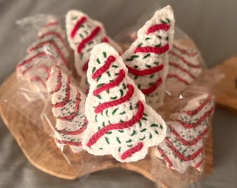 Crocheted Christmas Tree Cake Catnip Toy | Handmade Holiday Cat Gift