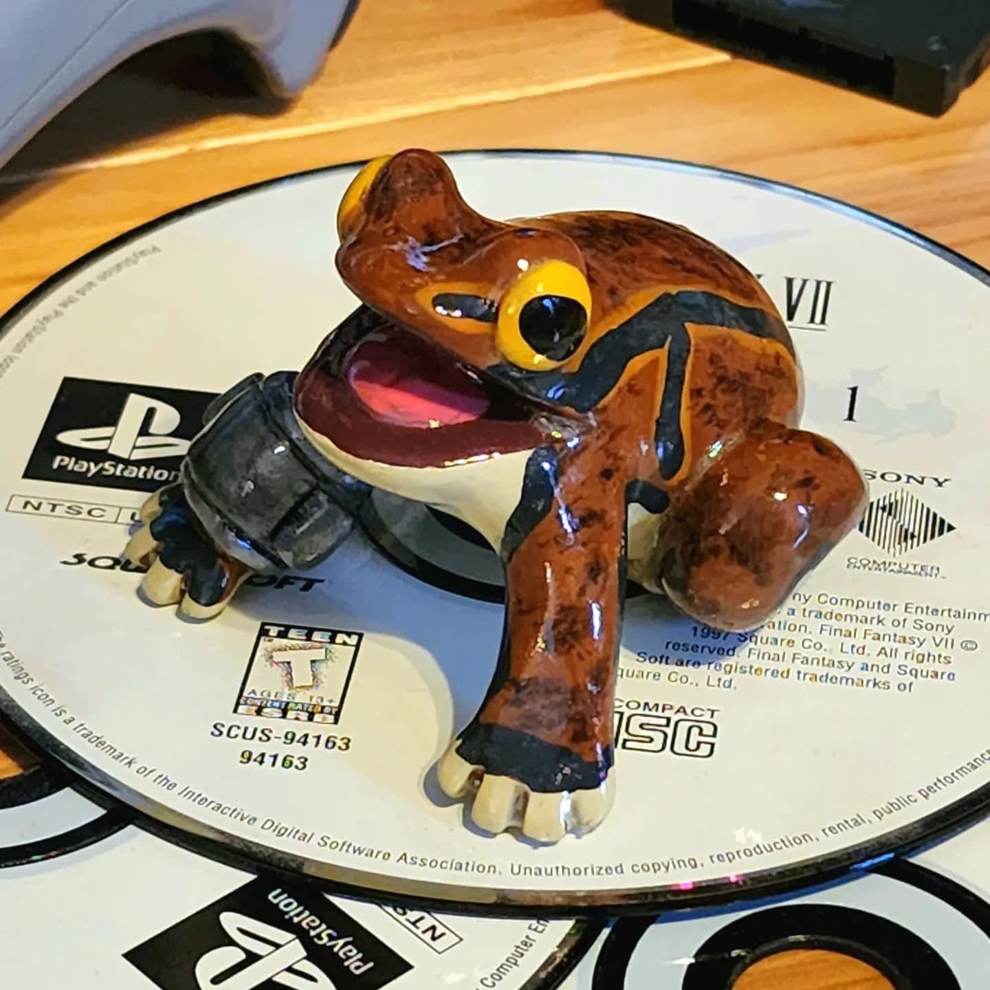 FINAL FANTASY VII TOAD クロムフィギュア Final Fantasy VII Toad Status Figure - Etsy