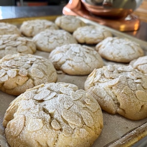Biscuits croissants aux amandes (douzaine)