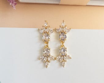 Maid of Honor Gift Gold Crystal Drop Earrings Bridesmaid Jewelry Wedding Party Earrings Thank You Maid of Honor Jewelry Bridesmaid Gift