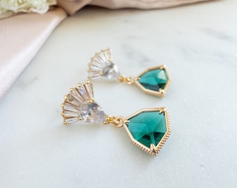 Emerald Green Earrings Art Deco Earrings 1920s Style Vintage Inspired Earrings Bridgerton Inspired Party Earrings Green Bridal Drop Earrings