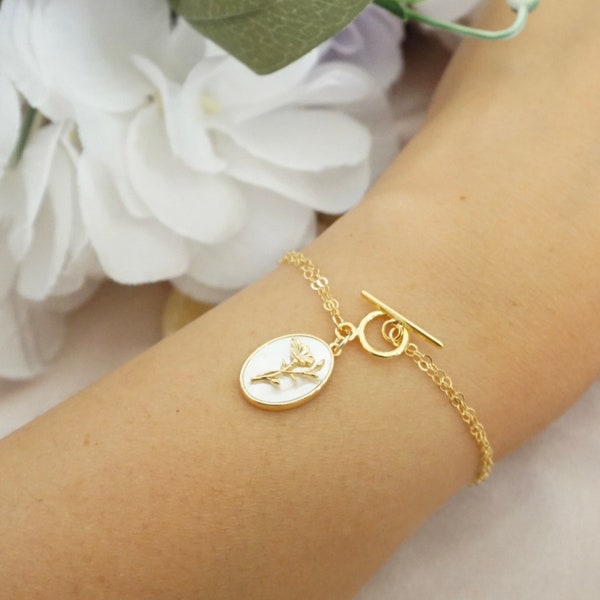 Custom Birth Flower Bracelet Personalized Birth Month Flower Toggle Bracelet Gold BirthFlower Jewelry for Her Personalized Birthday Gift