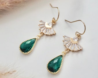 Green Crystal Drop Earrings, Crystal Earrings Green, Art Deco Earrings Long, Green Earrings for Prom, 1920s Earrings, Boho Bridal Earrings