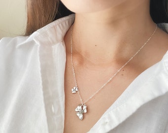 Silver Mommy and Me Dogwood Flowers Necklace - Dogwood Necklace, Feminine Necklace, Dainty Necklace, Silver Necklace, Flower Charm Necklace