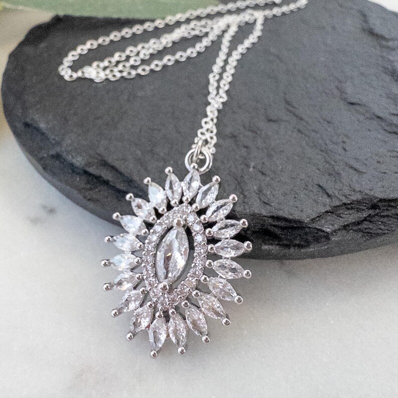 Marquise pendant necklace silver