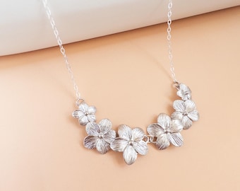 Silver Hawaiian Jewelry Silver Plumeria Necklace Plumeria Flower Necklace Dainty Hawaiian Necklace Hawaii Wedding Jewelry Aloha Jewelry