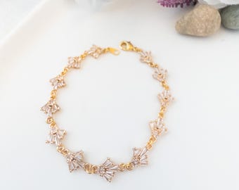 Vintage Inspired Bridal Bracelet Gold Art Deco Wedding Jewelry Retro Custom Size Bracelet Elegant Fan Crystal Bracelet for Bride Shower Gift