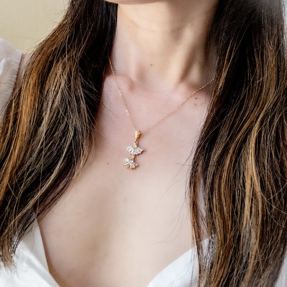 Tier Fan Art Deco Necklace for Wedding Dainty Gold Crystal Baguette Necklace Vintage Style Bridal Necklace Great Gatsby Gala Party Jewelry