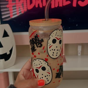 Friday the 13th glass| Horror Movie Glass Cup| Halloween glass can| Killer movie glass| slasher movie glass| Halloween cup with lid|