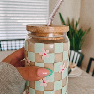 Pastel Green Checkered Glass| Floral Spring Tumbler with Bamboo Lid & Straw| Spring Glass| Iced Coffee Glass