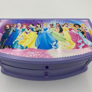 Disney&#39;s Princess Upcycled Musical Jewelry & Trinket Box