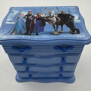 Disney's Frozen Anna and Elsa Upcycled Jewelry & Trinket Box - Etsy