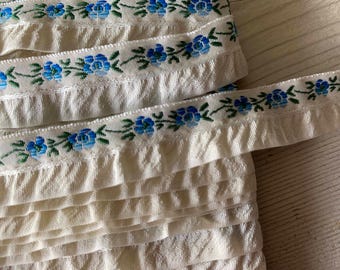 By the Yard Sweet Vintage French Ruffled Trim Passementerie Please Read All Item Details Below (Ref:  A-7890 Box 2)