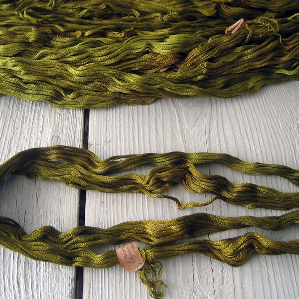 One Skein Late 1800s Victorian Antique J. Pearsall & Co. Silk Thread Floss Olive Shade #640  (Ref: A-6173 Box 3)