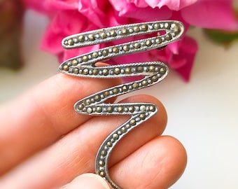 Mid Century Modern Sterling Silver Marcasite Brooch, Vintage Sterling Silver Marcasite Brooch/Pin, Retro Sterling Silver Zig Zag Brooch