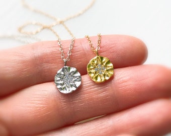 Gold Layering Charm Necklace, Gold North Star Necklace, Gold Starburst Necklace, Northern Star Necklace, Star With Stone, Compass Necklace