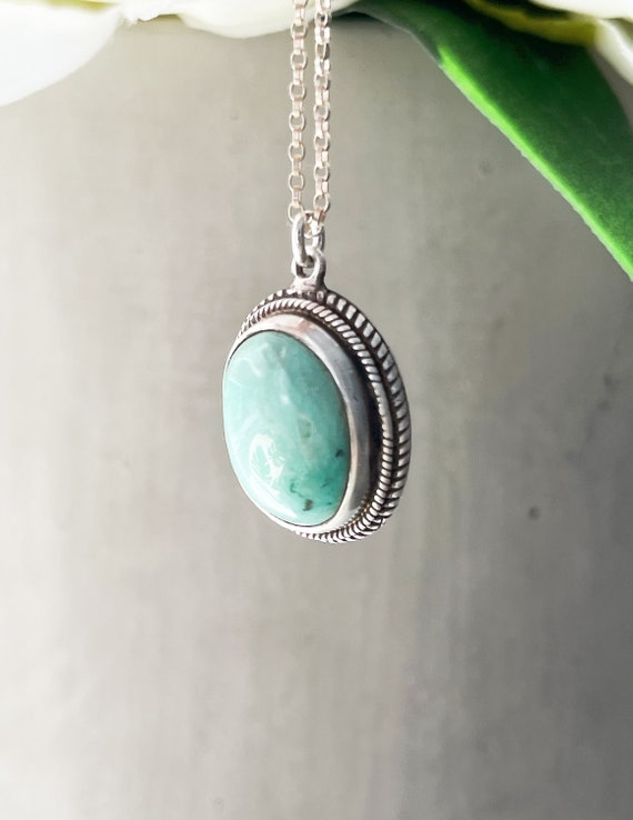 Vintage Green Turquoise Necklace Vintage Turquoise Drop Necklace Vintage Single Turquoise Pendant Vintage Natural Turquoise Necklace Etsy Canada