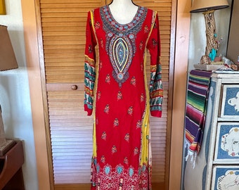 Vintage 1970s INDIA EMBROIDERED DRESS Hippie Chic Rayon Boho