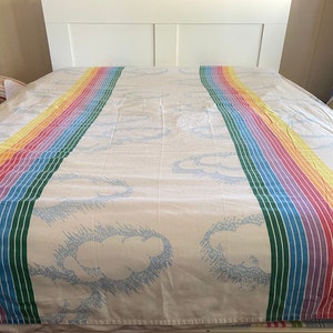 ViNTAGE Coolest CLOUDS & RAINBOWS SHEET Double Size Flat Top Sheet Puffy Clouds With Rainbow Stripes 1980’s Bedding Pacific Label