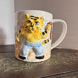 ViNTAGE TAKAHASHI Fighting  Korean Tiger MUG CuP TeA Made In JaPAN Martial Arts Shaloain Tiger