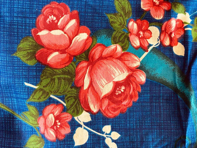 Vintage 3 Yds FABRIC ROSE PRINT Cotton 1970\u2019s Hawaiian