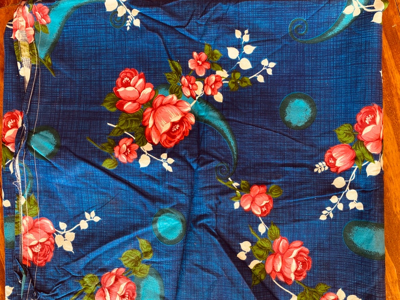 Vintage 3 Yds FABRIC ROSE PRINT Cotton 1970\u2019s Hawaiian