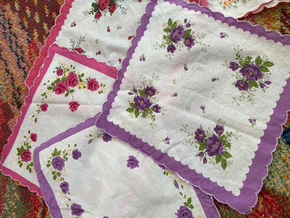 Lot 3 Pc VINTAGE Cotton FLoWERS HANDKERCHIEF FLOR… - image 1