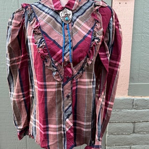 Vintage Western PLAID RUFFLED BLOUSE Puffy Sleeves L 80s image 10