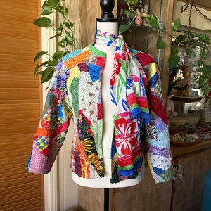 Vintage Patchwork Quilt Jacket: 70s Floral Cotton Cropped Coat Small