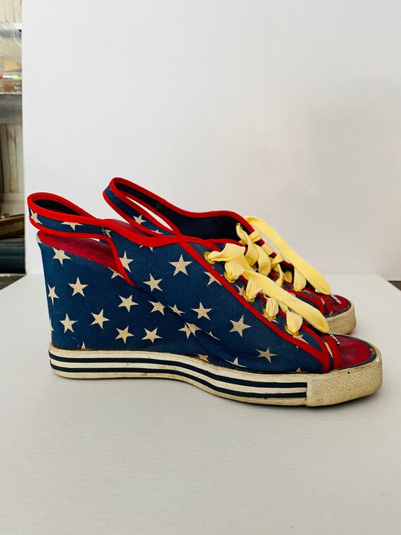 SaLE The COOLESt ViNTAGE 1970s STAR Print WEDGE H… - image 5