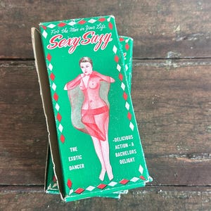 Pair Vintage SEXY SUZY DOLL In BoX Pin Up Gag Gift Novelty Naughty 1950s Awesome Graphics On Box As Is