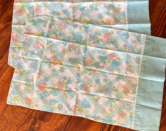 Pr ViNTAGE PILLOWCASES Morning GLORY Blue FLORAL Perma Prest