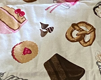 3 Yds ViNTAGE 90s DESSERT CoTTON FLANNEL FABRIC Cakes SwEETS Donuts SuGAR Cookies DiNER ReTRO 50's