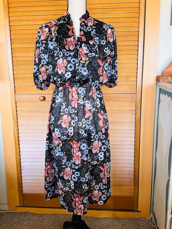 Sweet 80s BLACK FLORAL DRESS Vintage Sheer Summer… - image 8