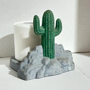 ViNTAGE TOILET PAPER Holder CACTUS Saguaro Southwestern Decor Southwest Bathroom Ceramic Handmade Hand Painted Ceramic Class Project