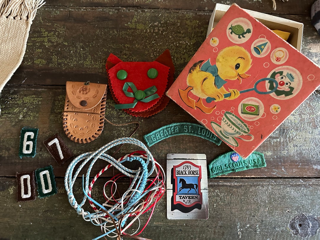 Cool Vintage memory CARD Box Girl Scout Patches & Odds and Ends Awesome ...
