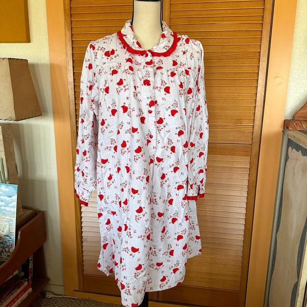 SweeT VINTAGE FLANNEL NIGHT GOWn 1960s Birds & Hearts CoTTON NiGHTSHIRT