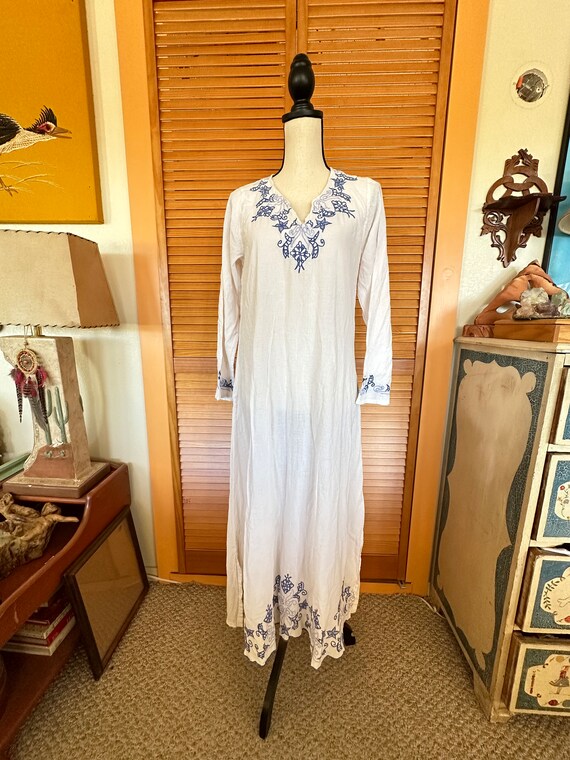 Lovely VINTAGE Embroidered KAFTAN DRESS Beach Cov… - image 9